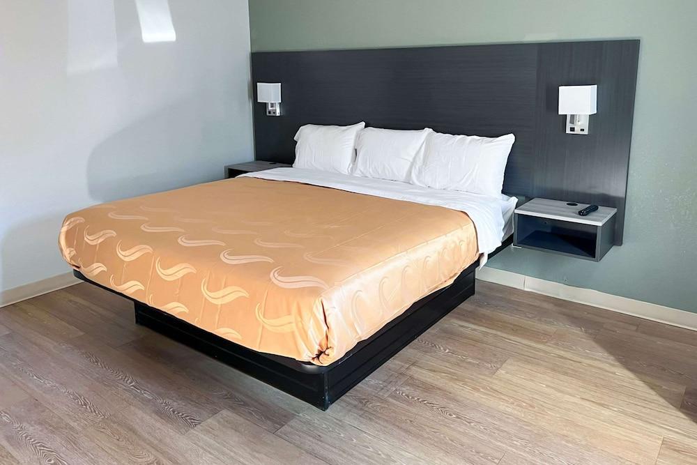 Quality Inn Tallahassee Near University Екстер'єр фото