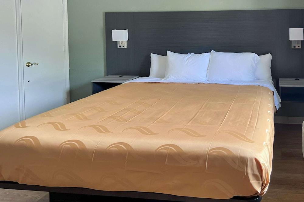 Quality Inn Tallahassee Near University Екстер'єр фото