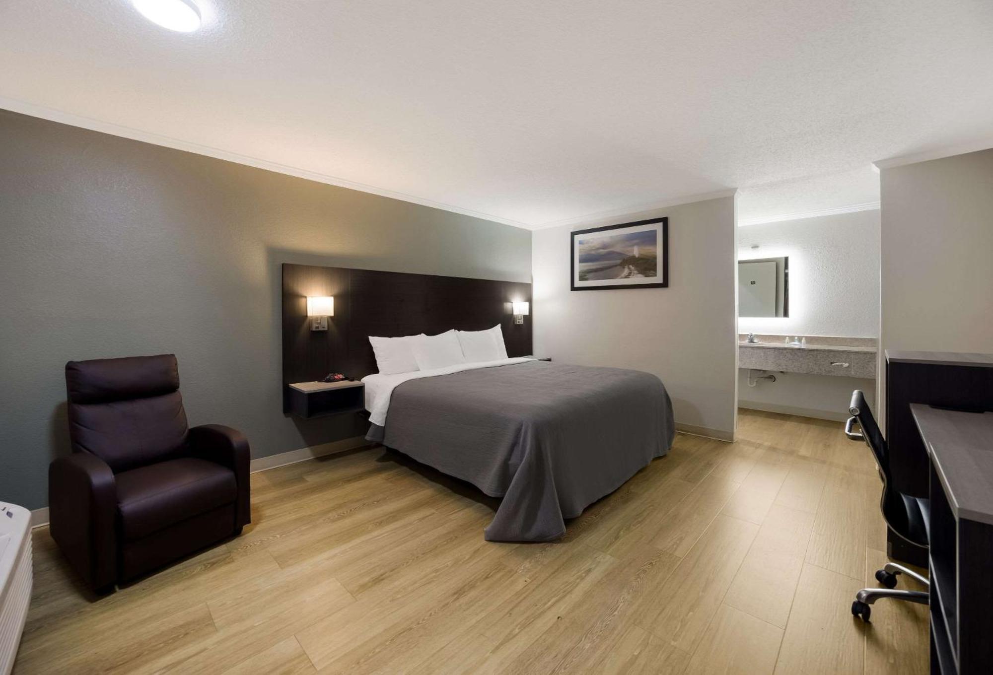 Quality Inn Tallahassee Near University Екстер'єр фото