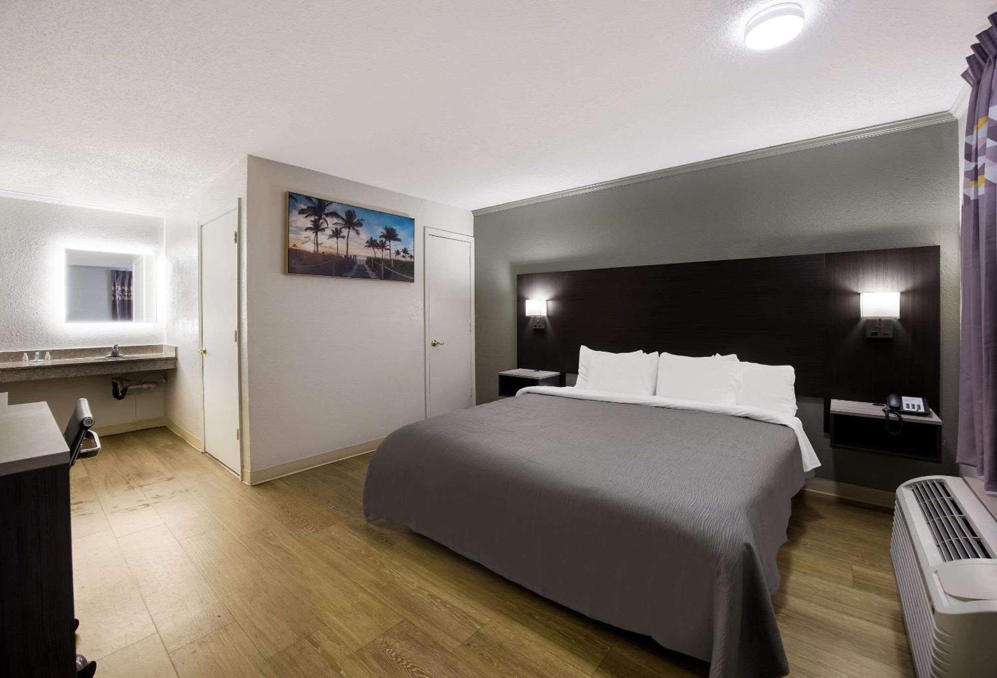 Quality Inn Tallahassee Near University Екстер'єр фото